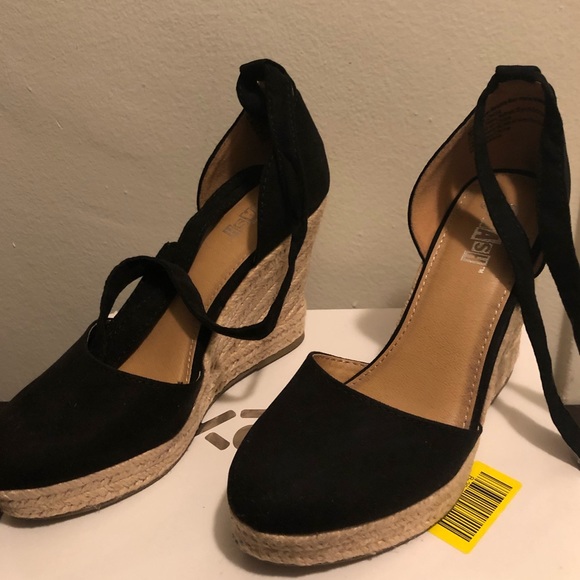 trash Shoes - Women’s wedges